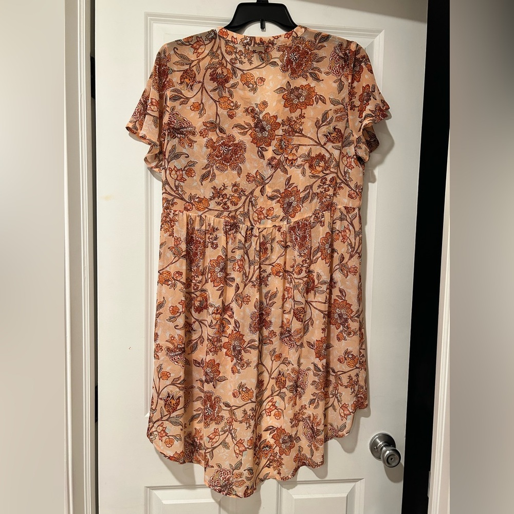 Like New Torrid Outlander Lexie Floral Chiffon Hi-Lo Babydoll Tunic - Picture 5 of 16